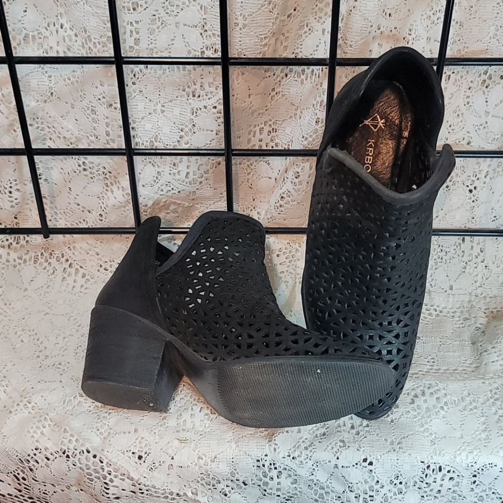 Krbonell Booties - image 1